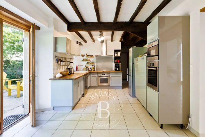 Image No.13-6 Bed House for sale