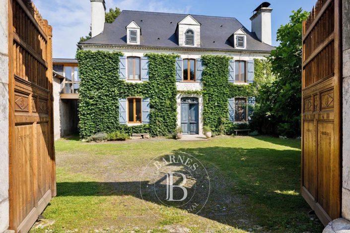 Image No.3-6 Bed House for sale