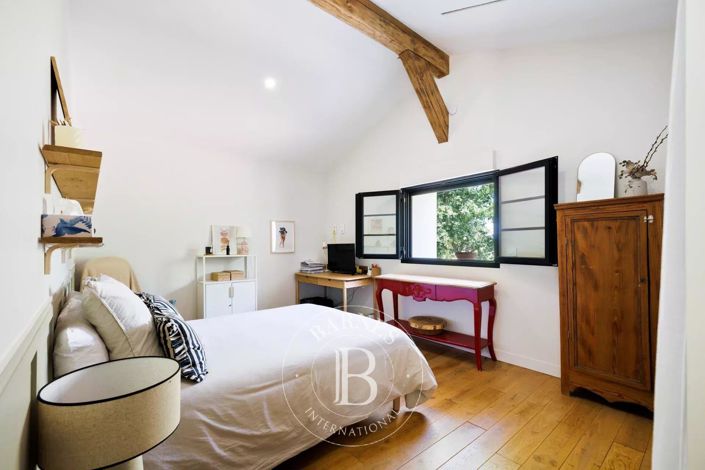 Image No.13-4 Bed House for sale