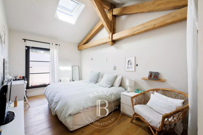 Image No.15-4 Bed House for sale