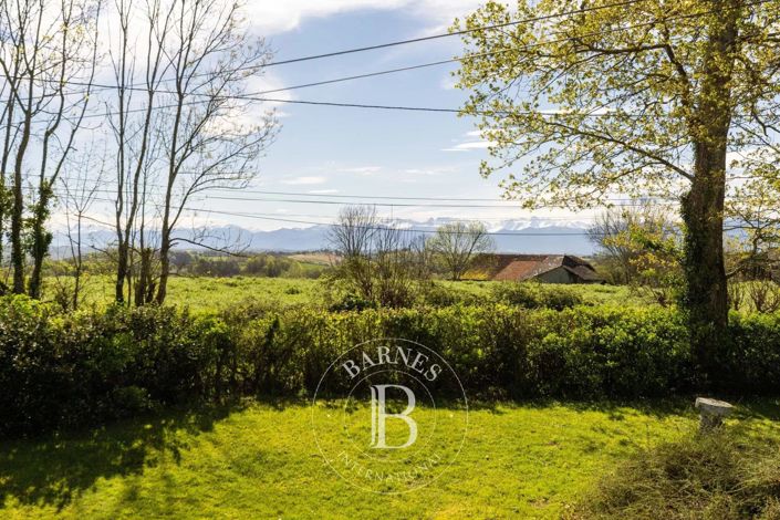 Image No.16-6 Bed House for sale