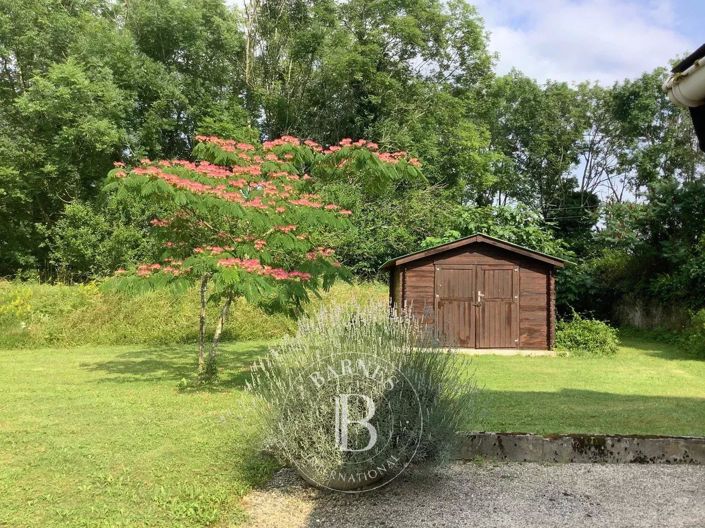 Image No.30-6 Bed House for sale