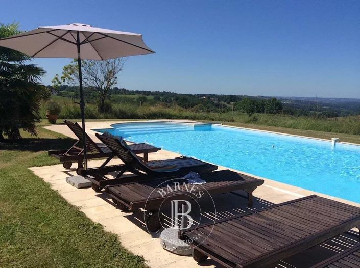 Image No.32-6 Bed House for sale