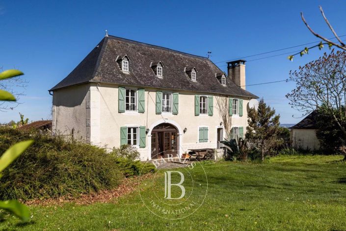 Image No.7-6 Bed House for sale