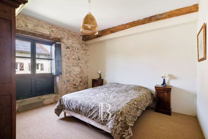 Image No.22-6 Bed House for sale