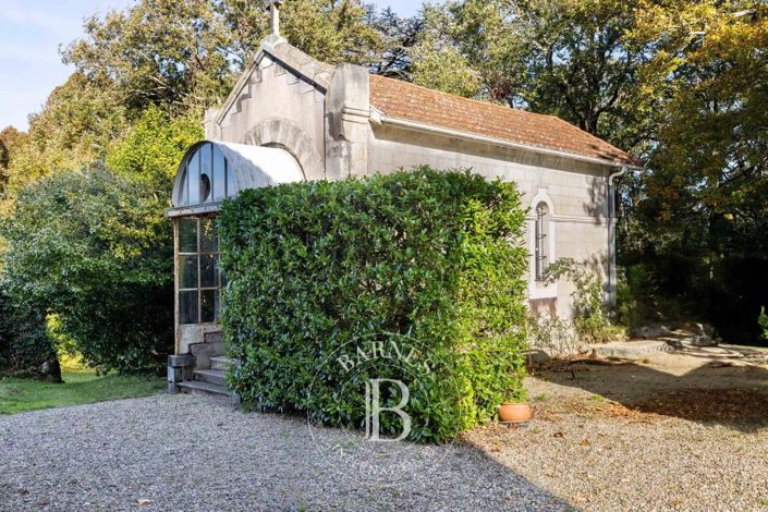 Image No.24-9 Bed House for sale