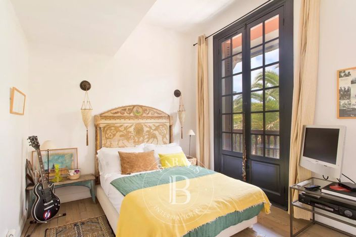 Image No.21-7 Bed House for sale