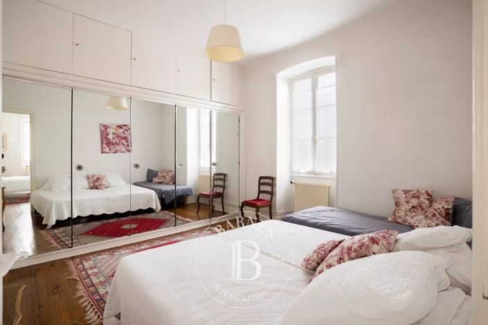 Image No.16-9 Bed House for sale