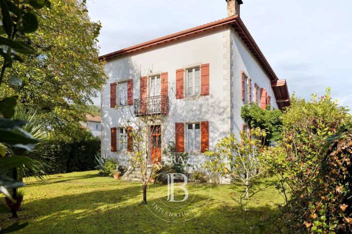 Image No.2-9 Bed House for sale