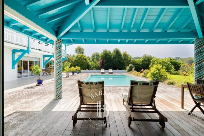 Image No.7-6 Bed House for sale