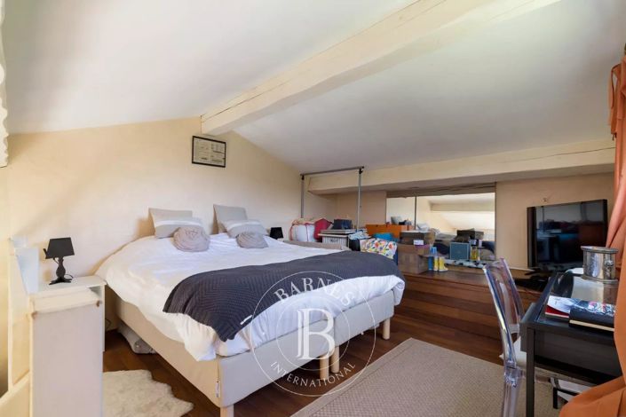 Image No.15-4 Bed House for sale