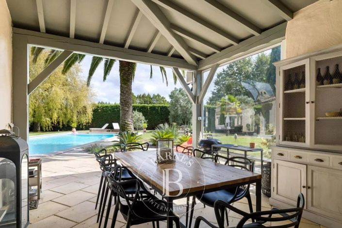 Image No.9-4 Bed House for sale