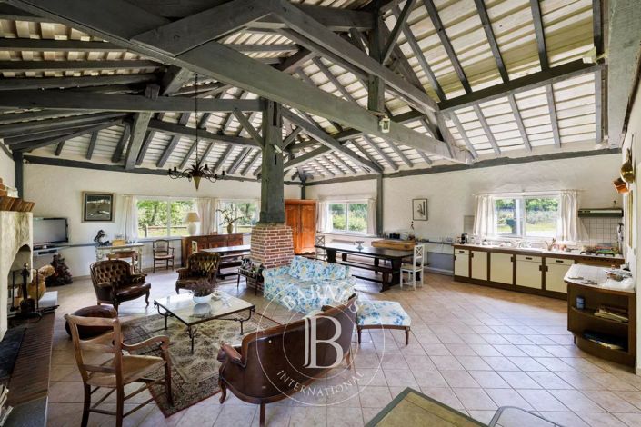 Image No.5-4 Bed House for sale