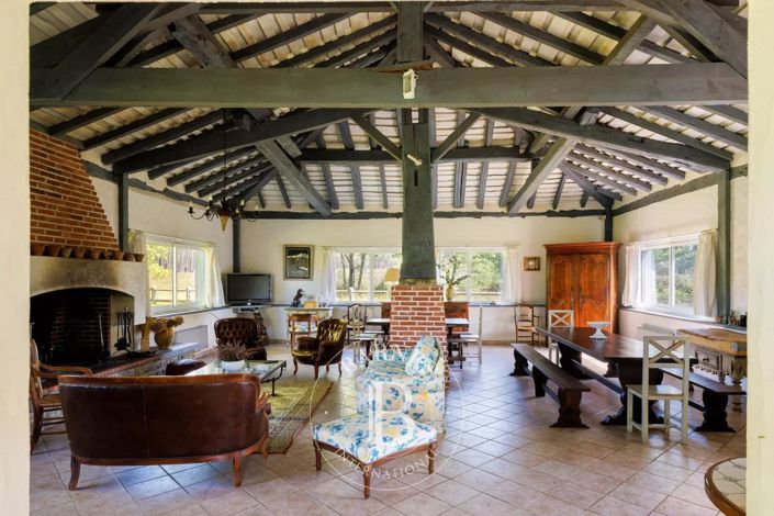 Image No.6-4 Bed House for sale