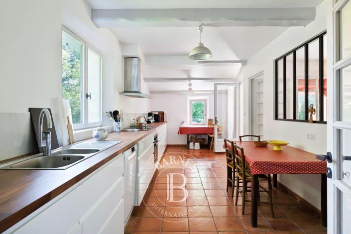 Image No.13-5 Bed House for sale