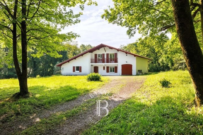 Image No.3-5 Bed House for sale