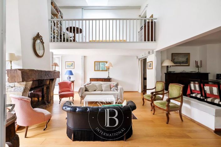 Image No.5-5 Bed House for sale