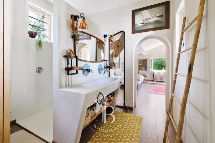 Image No.14-5 Bed House for sale