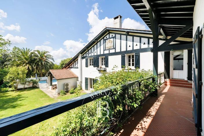 Image No.15-5 Bed House for sale