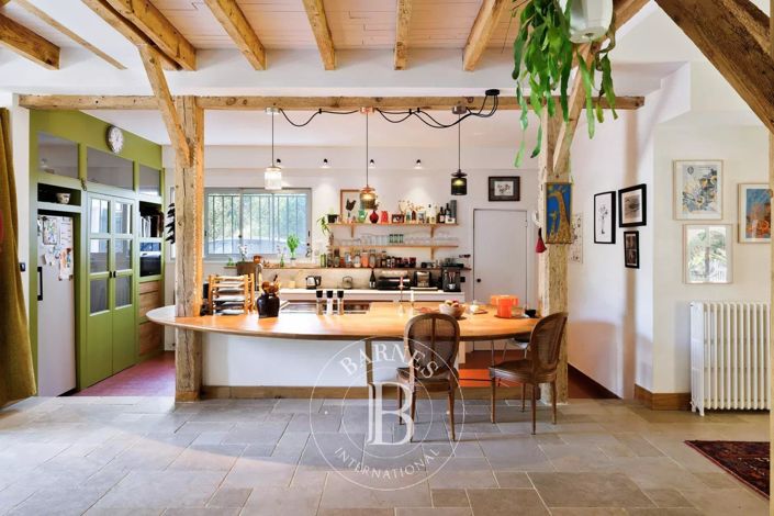 Image No.23-5 Bed House for sale