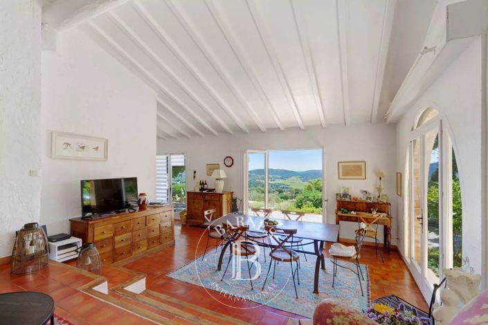 Image No.8-House for sale