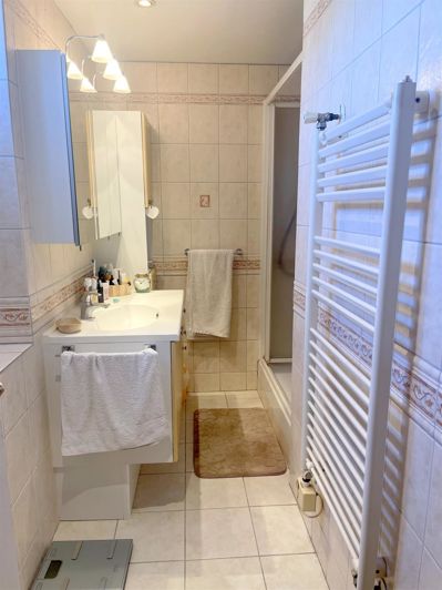 Image No.11-4 Bed House for sale