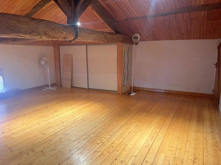 Image No.18-4 Bed House for sale