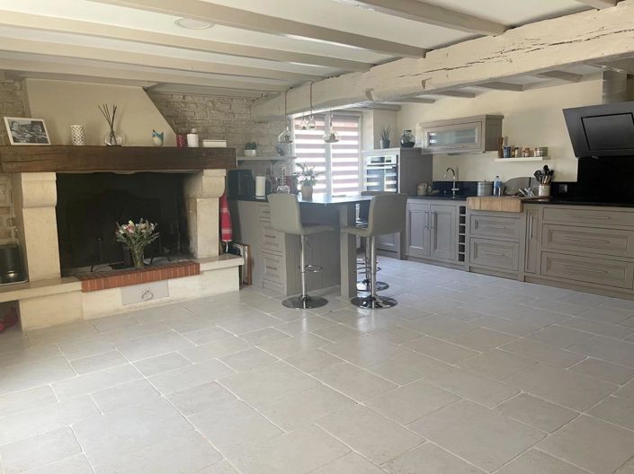 Image No.6-4 Bed House for sale