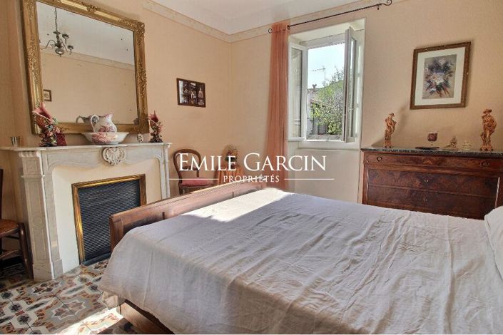 Image No.3-Maison de 4 chambres à vendre à Uzès