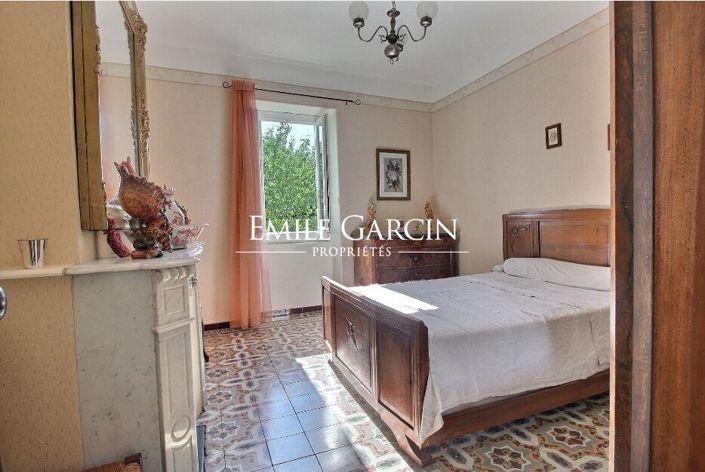 Image No.4-Maison de 4 chambres à vendre à Uzès