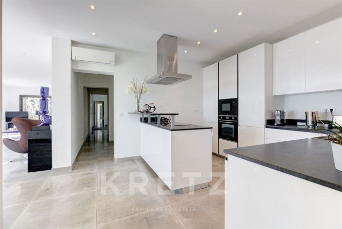 Image No.12-Propriété de 5 chambres à vendre à Vallauris