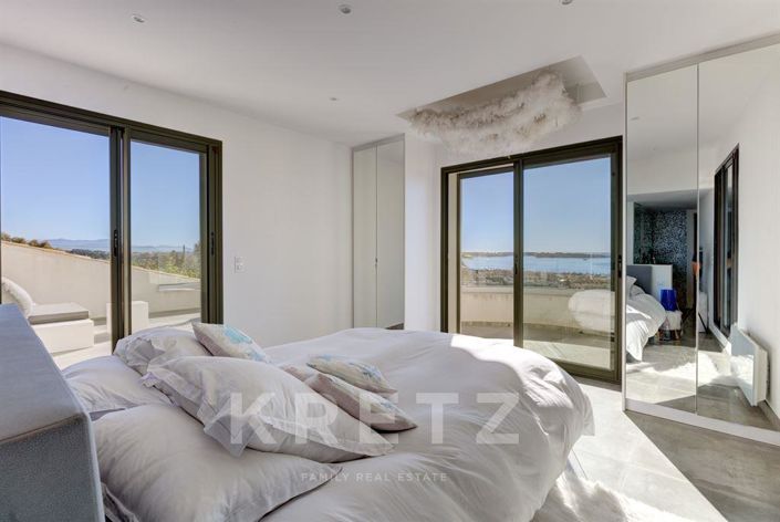 Image No.16-5 Bed Property for sale