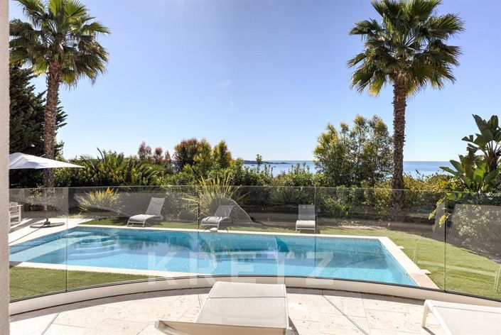 Image No.2-5 Bed Property for sale