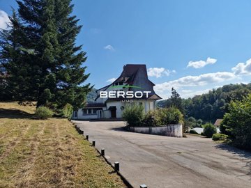 1 - Baume-les-Dames, House
