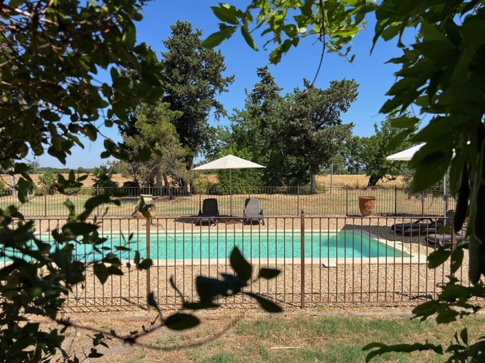 Image No.10-15 Bed Property for sale