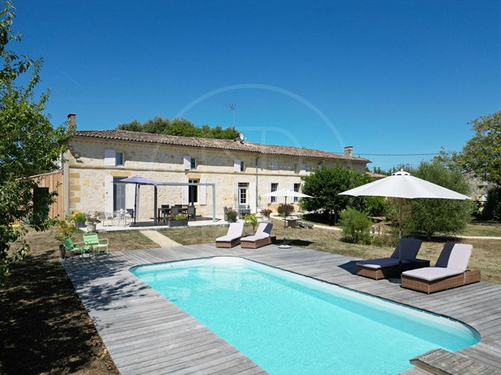 Image No.1-7 Bed House for sale