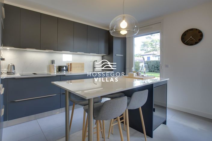 Image No.5-5 Bed House for sale