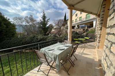 1 - Bargemon, Apartment