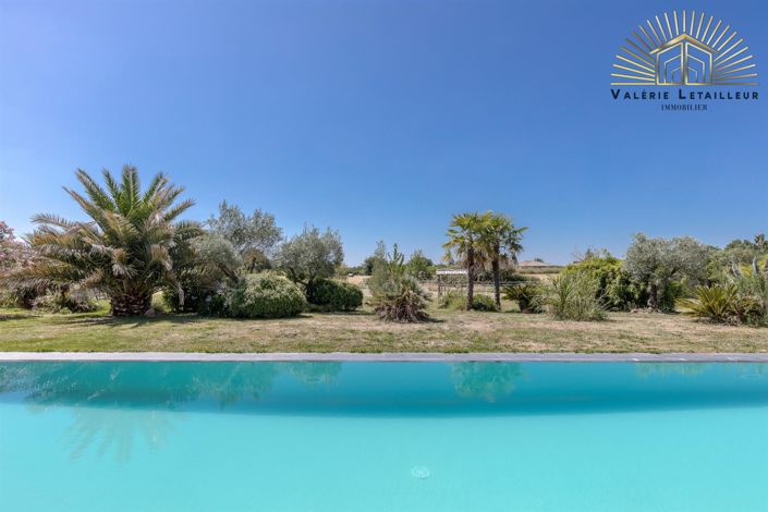 Image No.10-5 Bed House for sale