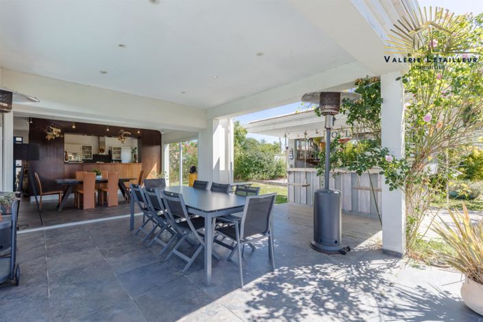 Image No.6-5 Bed House for sale