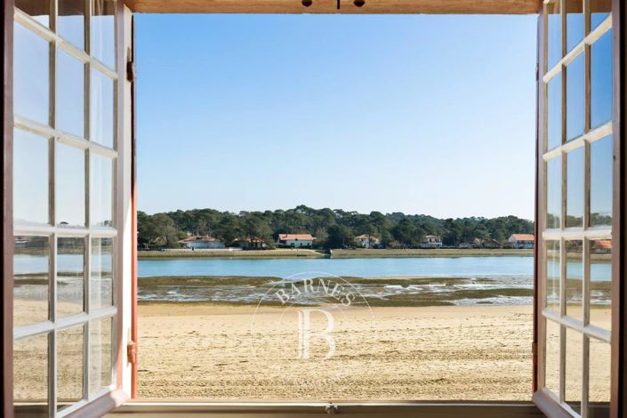 Image No.17-7 Bed House for sale