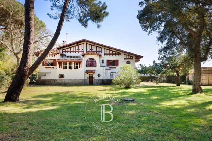 Image No.5-7 Bed House for sale