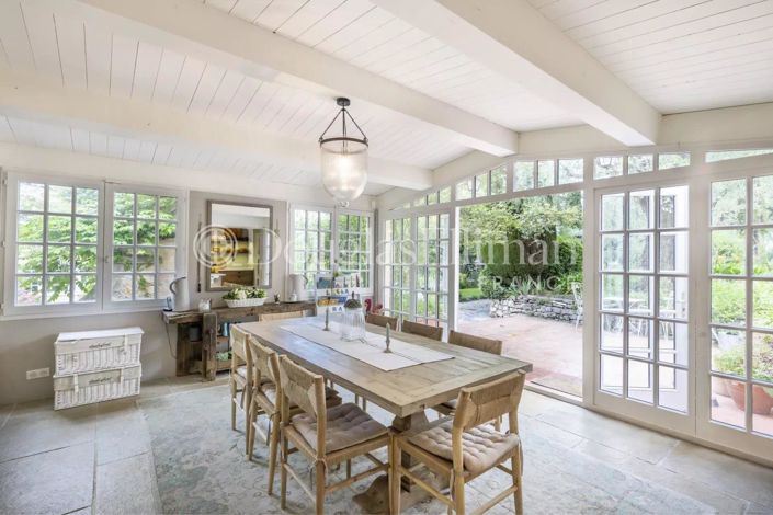 Image No.12-13 Bed House for sale