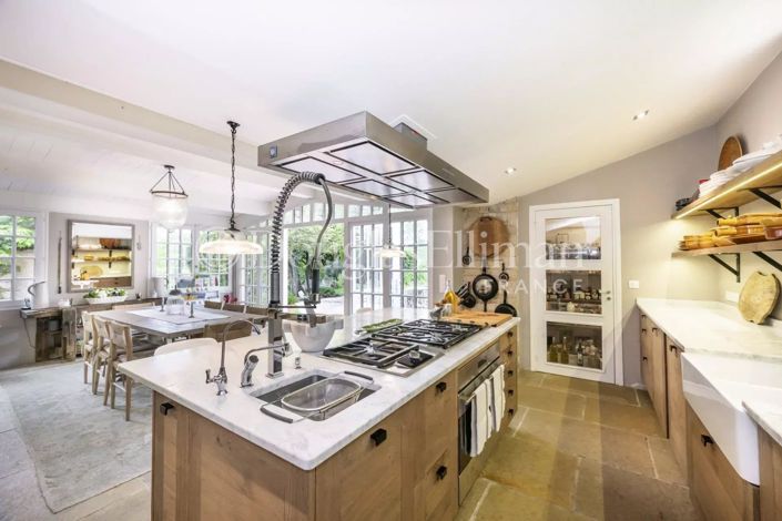 Image No.9-13 Bed House for sale