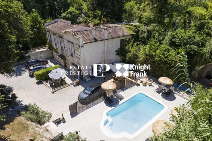 Image No.1-6 Bed House for sale
