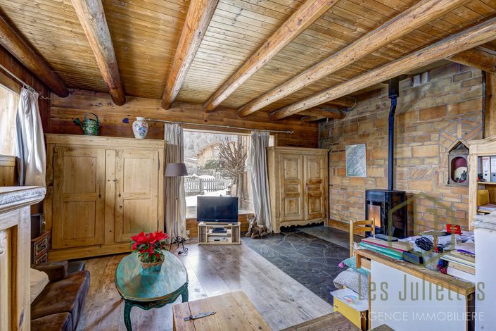 Image No.10-2 Bed House for sale