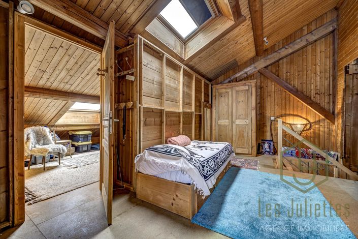 Image No.11-2 Bed House for sale