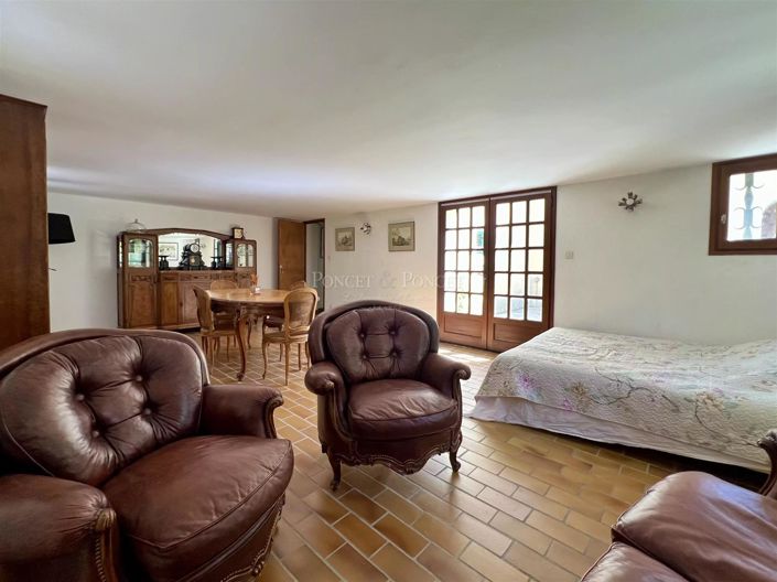 Image No.12-5 Bed House for sale