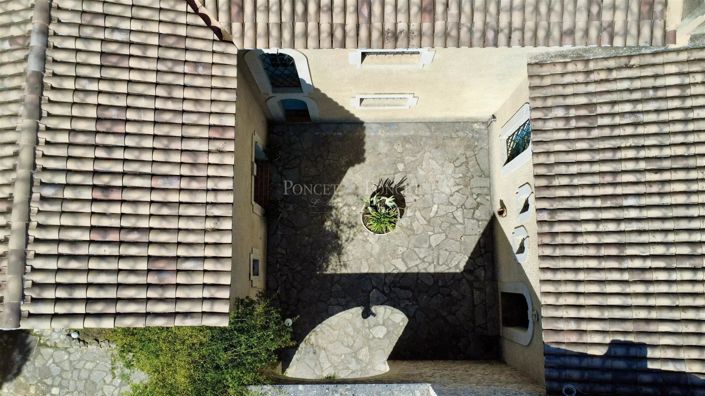 Image No.13-5 Bed House for sale