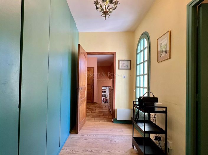 Image No.23-5 Bed House for sale